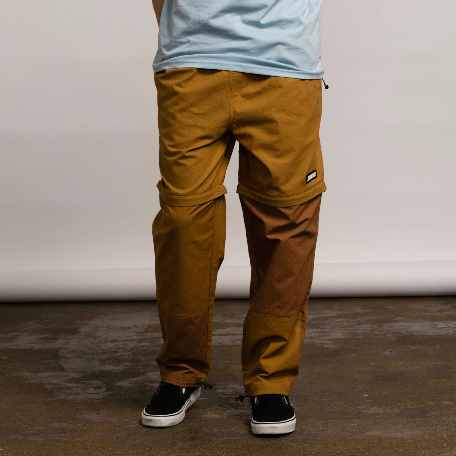 Darwin Pant - Image 3