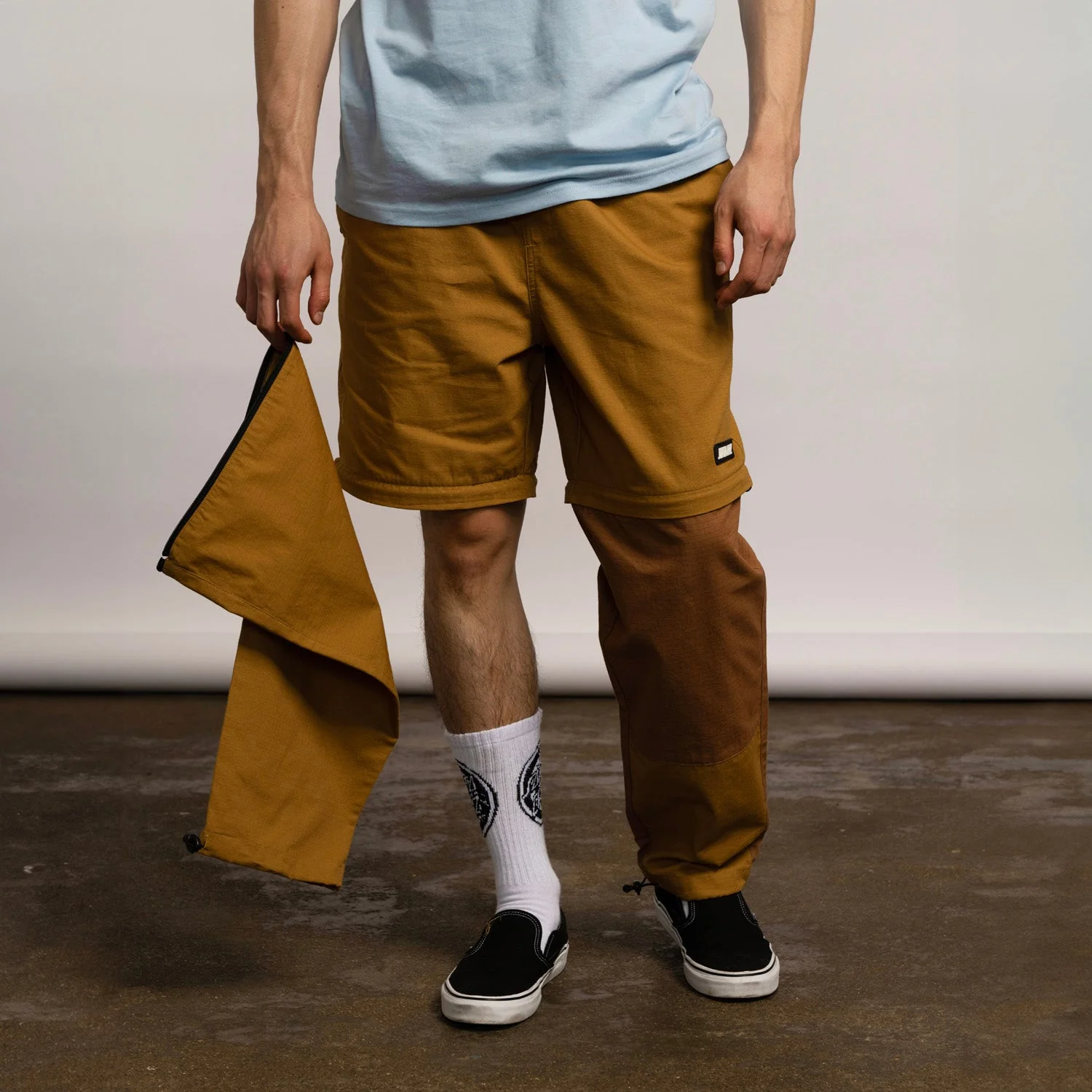 Darwin Pant - Image 4